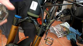 Adding and Removing Volume Spacers Fox 38
