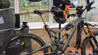Short Video on Maxxis Shorty Tyres