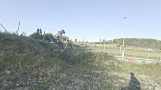 13 Sep 2023 Me jumping & @iver_gamre 's...
