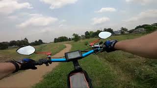 Riding The Aostirmotor S18 On The Gravel Trail..
