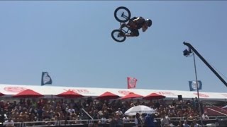 4 CRAZY DAYS AT THE VANS US OPEN! BMX, BABES,...