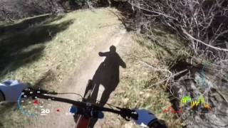 MTB: Gee Atherton tears up Californian trail...
