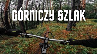 Eksploracja ścieżek enduro na górniczym...