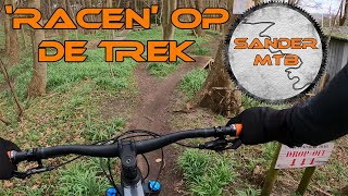 Met de Trek een XC track rijden. MTB Noordwijk