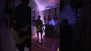 I just made up this new guitar  Riff still...