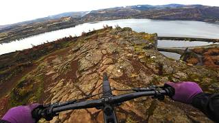 Rock smashing on CLIFFSIDE edge! Little Moab, WA