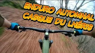 Petit enduro automnal, casque du Lhéris.