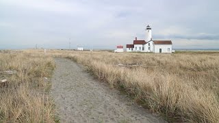 Dungeness Spit Lighthouse - Washington Hiking
