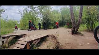 Terwillegar Jumps and Drops l Trek Ticket S