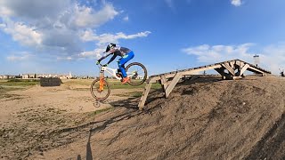 Moose Mountain: Creek Crossing with AgPedal Ta MTB