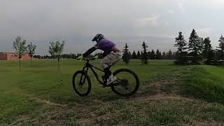 Giant Trance X tests ride