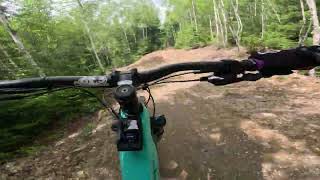 MTB Station Touristique Pin Rouge - Flow