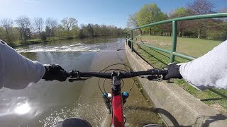 Explore the Beautiful Speed River Waterside...
