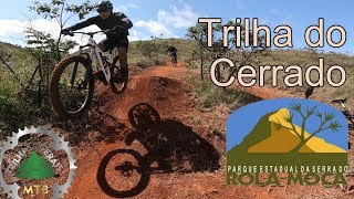 Trilha do Cerrado no Parque Serra do...