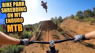 BIKE PARK SHREDDING ON MY ENDURO MTB - THE NEW...