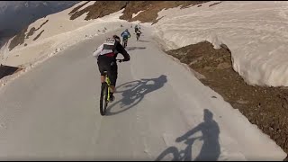 My first Mega Avalanche! Racing on snow!
