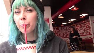 Super holiday vlog peek-a-boo!