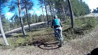Metsässä on kivintä ja juurakointa! #1