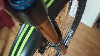 FOX 36 Grip2 firm clicks on compression dials