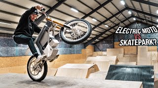 POWERFUL ELECTRIC MOTOR BIKE IN SKATEPARK?...