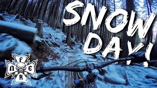 Snowy Winter Riding on the North Shore // NEFR...