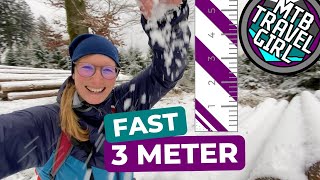 Ist das eine Schneewanderung? MTBTravelGirl