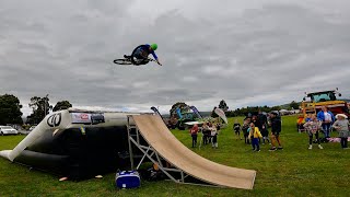 SENDING IT IN THE WIND - TOKOMAIRIRO A&P...