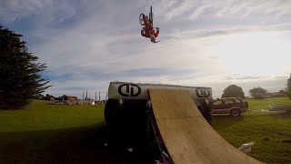 Merry Sickmas feat Sendy Clause! - Bmx Club...