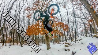 Flipping a Fresh Snow Lip - Jump Session on...