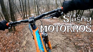 S partou v lese - slušný motokros