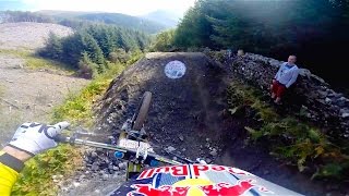 Gee Atherton Charges Down Aggressive MTB...