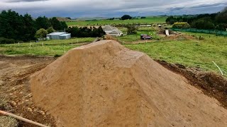 BUILDING A DIRT JUMP STEP UP TIMELAPSE -...