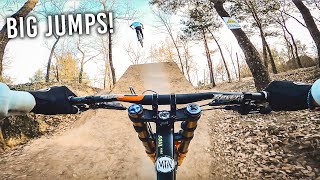 DOWNHILL MTB BIKEPARK in SPANIEN! 4 Riders...