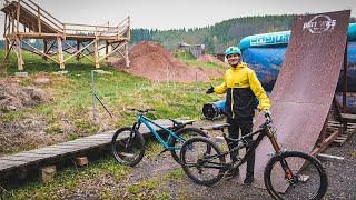 DOWNHILL BIKE auf den Dirtjumps!