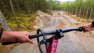 RIDING DOWNHILL FREERIDE LINES ON A DIRT JUMP...