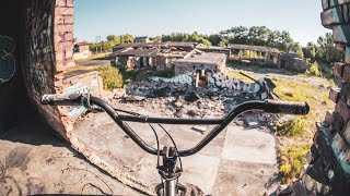 RIDING BMX IN ABANDONED FACTORY