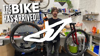 NEW BIKE DAY IS THE BEST KIND OF DAY!! 
