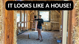 IT'S STARTING TO LOOK LIKE A HOUSE! -- Straw...
