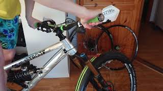 2019 Fox 36 Factory Grip2 creaking MOV 2221