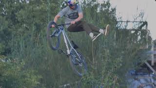 Building and riding my new CUSTOM Dirtjumpbike