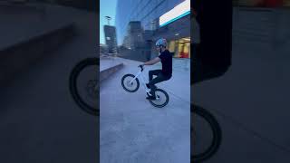 Fakie manual to Fakie manual to.. Fakie manual...