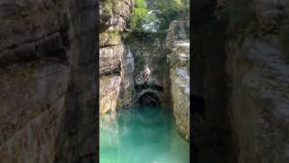 Crazy #Cliffdiving on the #MTB 