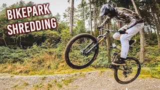 BIKEPARK MTB SHREDDING on the 29er!