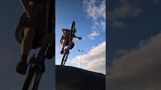 THE BEST FEELING THING YOU CAN DO ON A MTB ...