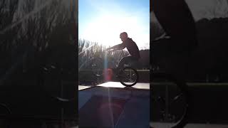 MANUAL THE DRIVEWAY TO BARSPIN #shorts #mtb...