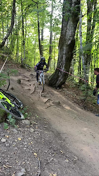 Crash on rocks