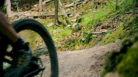 Banked corner hover airs