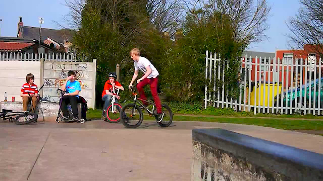 Three Trick Wonder - Luke Skellam - Alsager Skatepark (HD) Video - Pinkbike