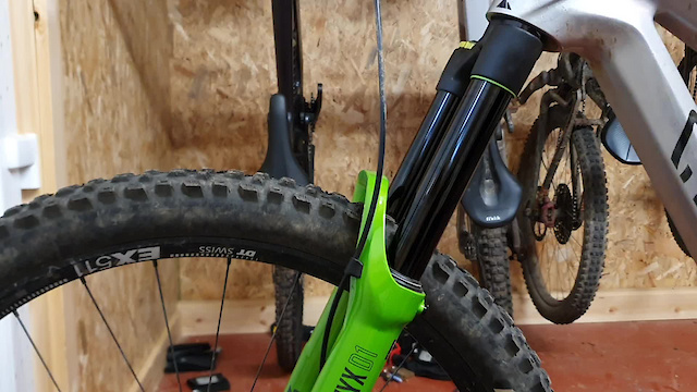 Review: DVO Onyx SC D1 Enduro Fork - Pinkbike