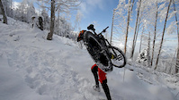 A snowy ride in Le Semnoz - Born To Jump